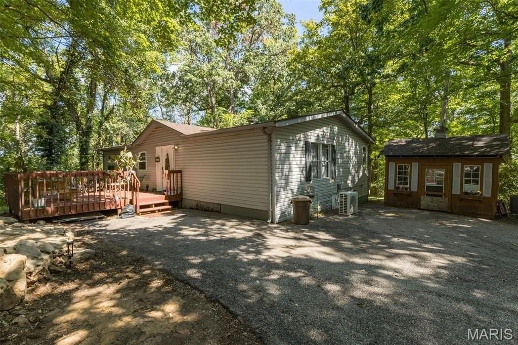 949 Romaine Creek Rd - Photo 3 of 42