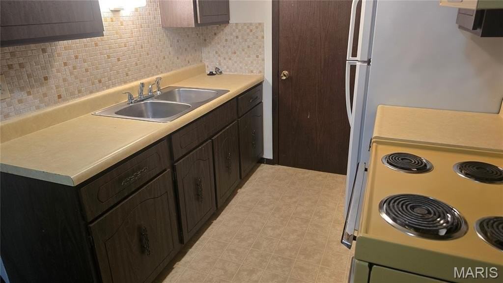 1907 E D St #8