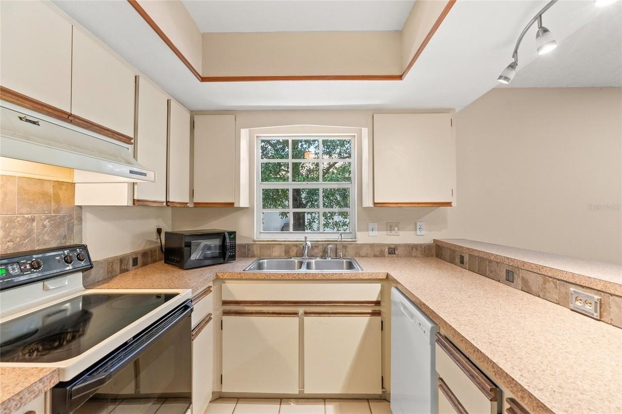 1859 Wharf Rd - Photo 4 of 26
