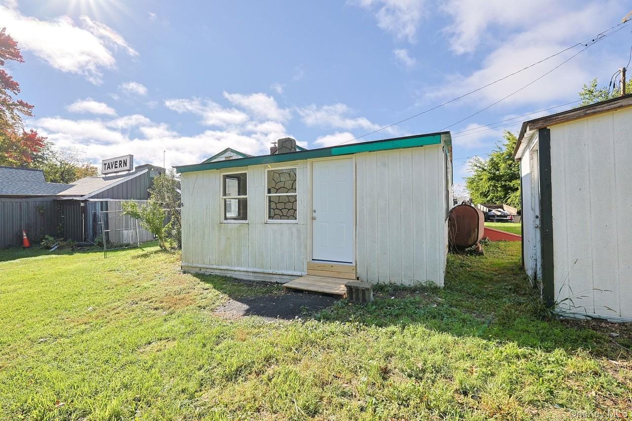 14 Tighe Ave - Photo 3 of 19
