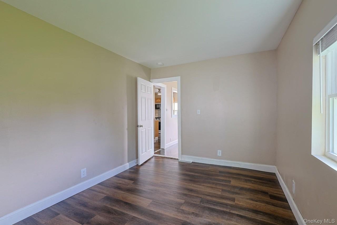 14 Tighe Ave - Photo 6 of 19