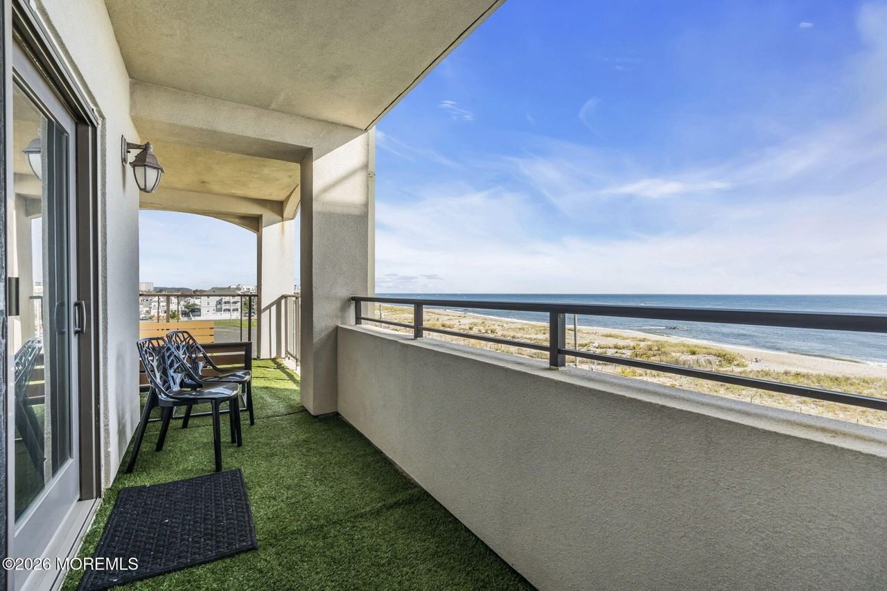 388 Ocean Ave #4A - Photo 3 of 25