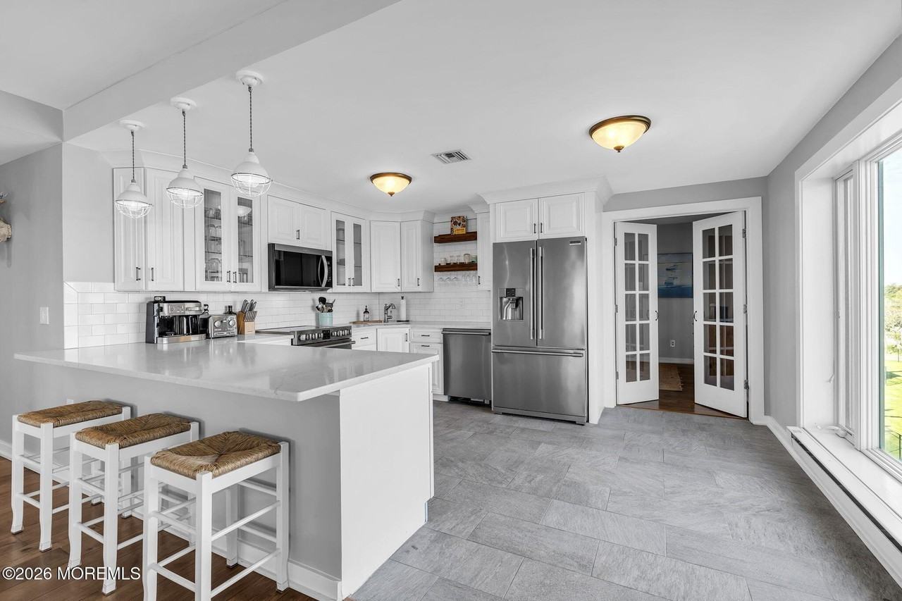 388 Ocean Ave #4A - Photo 5 of 25