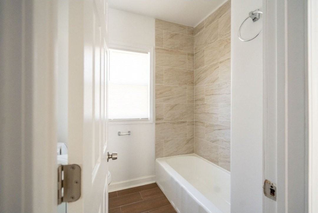 10046 S Perry Ave - Photo 7 of 20