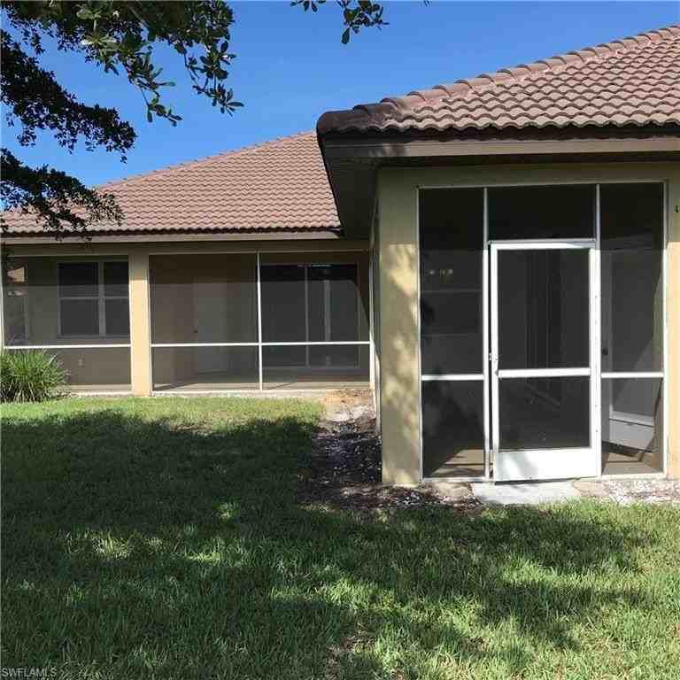 10680 Sir Michaels Place Dr - Photo 3 of 41