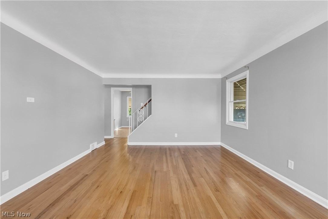 5603 Laverne Ave - Photo 3 of 25