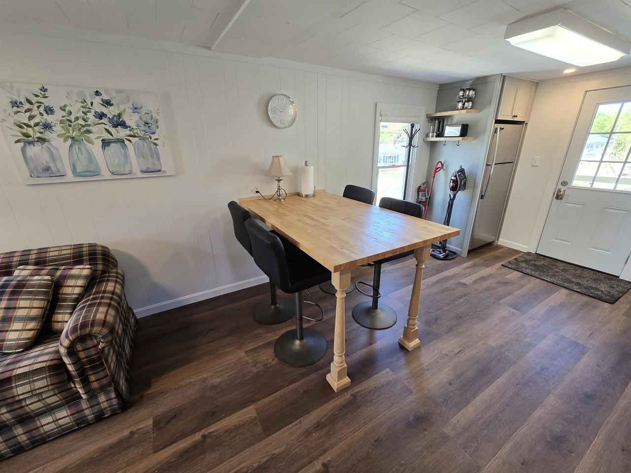 117B West St - Photo 4 of 18