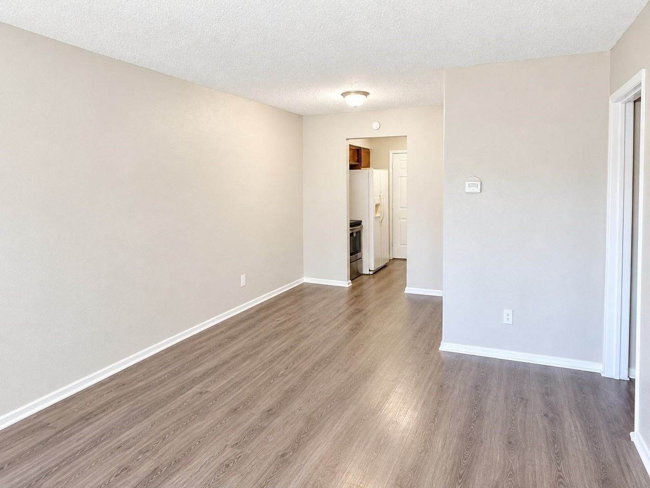 712 Redbird Dr - Photo 4 of 11