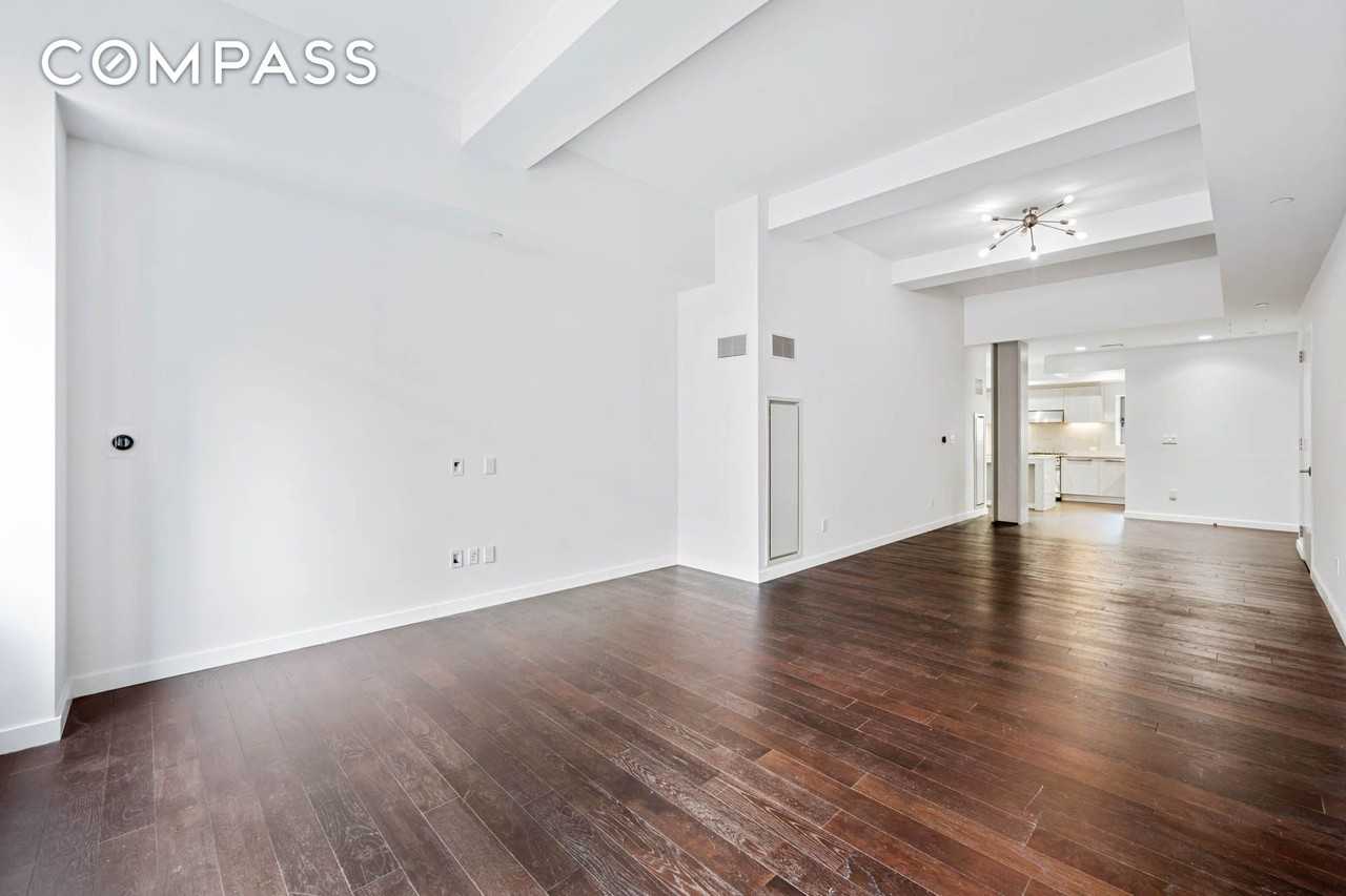 37 Warren St #3C - Photo 2 of 13