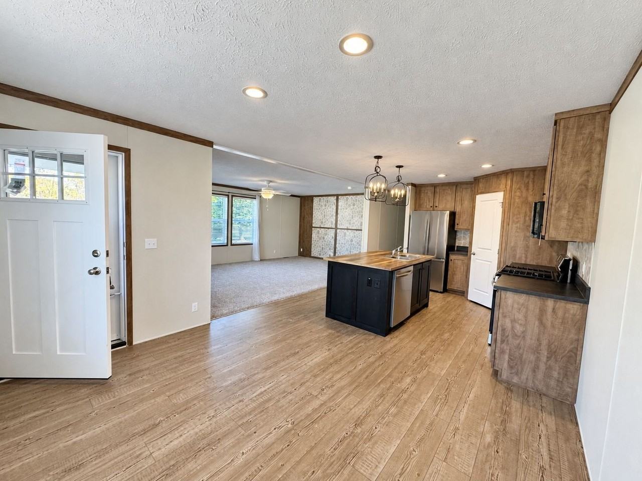 241 Armstrong Ave #241 - Photo 5 of 17
