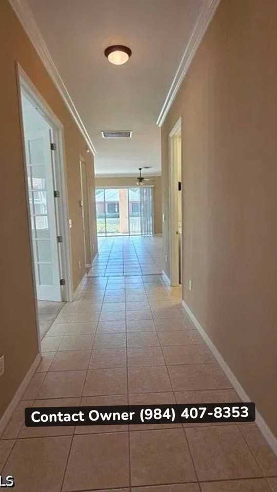 2287 Bainmar Dr - Photo 2 of 14