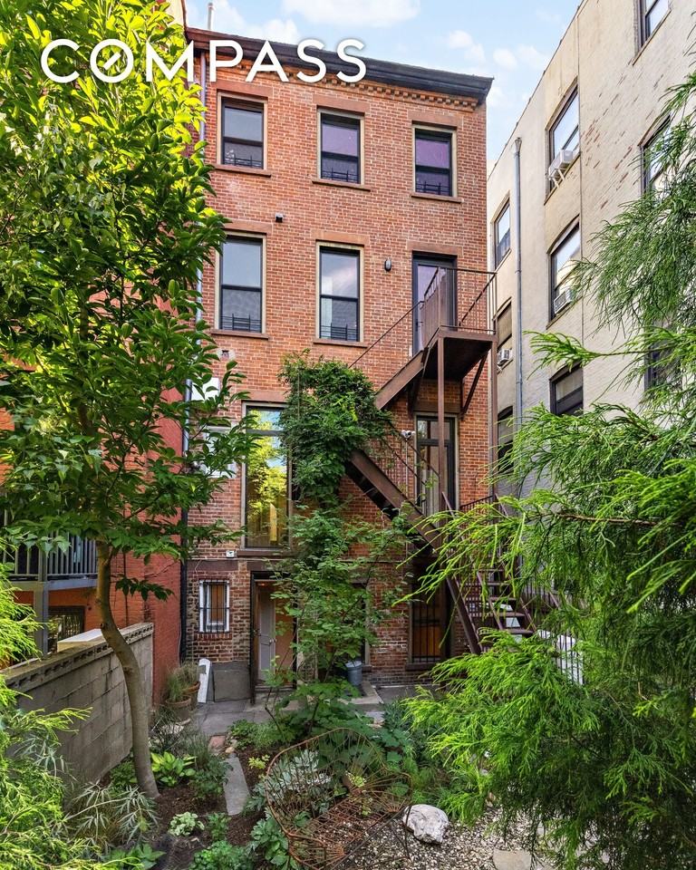 146 Saint James Pl #GDN - Photo 7 of 8