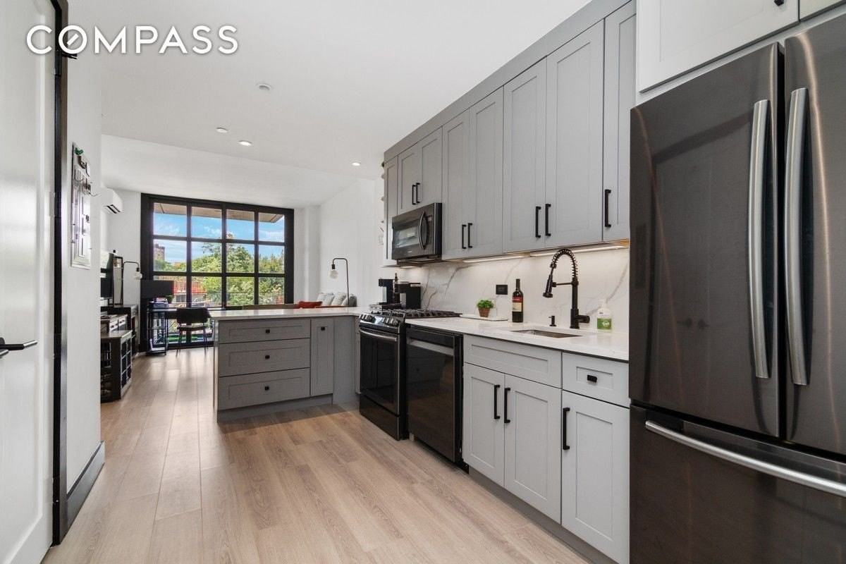 1116 Main Ave #4D - Photo 3 of 11