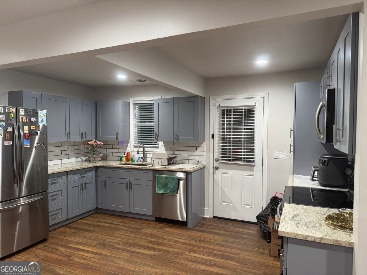 1258 Campbellton Rd Sw - Photo 7 of 9