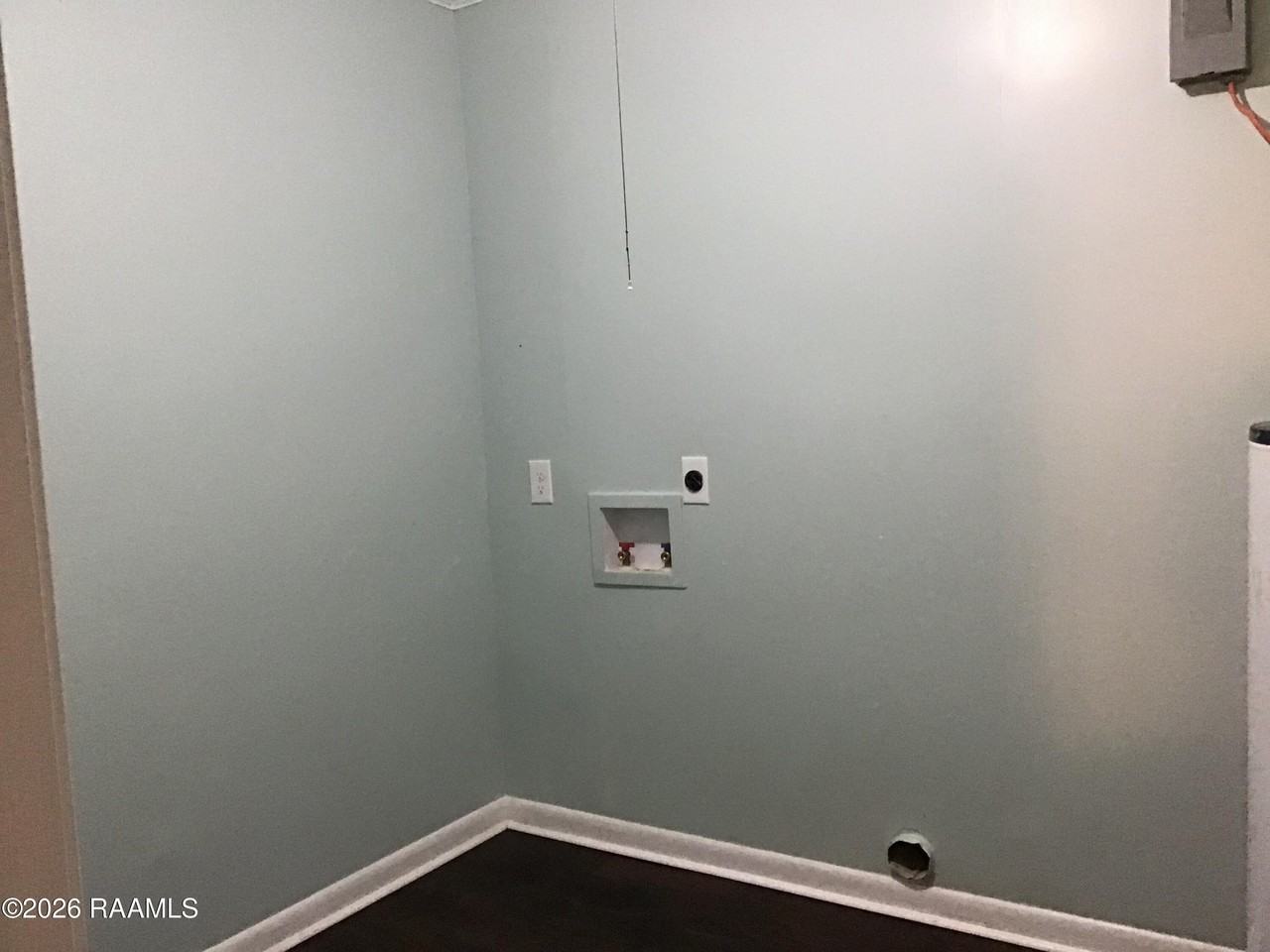 202 E Pine St - Photo 4 of 18