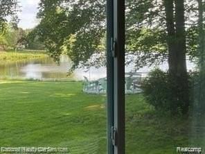 22032 Meridian Ln - Photo 6 of 16