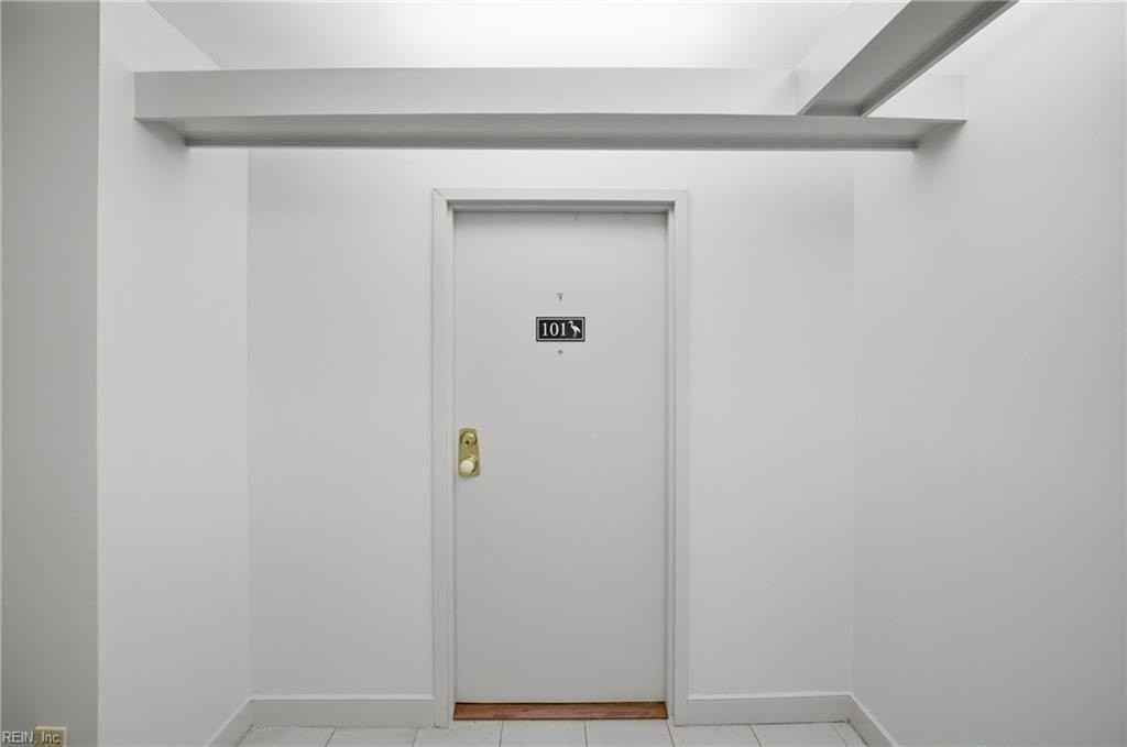 40 Rader St #101 - Photo 5 of 23