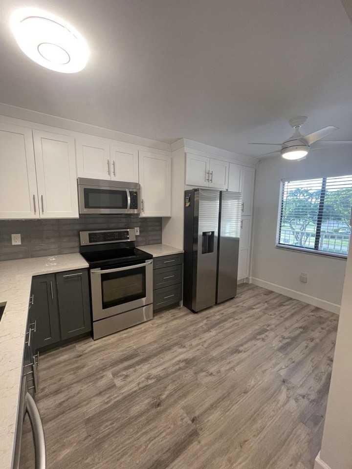 6065 Pointe Regal Cir #301 - Photo 4 of 47