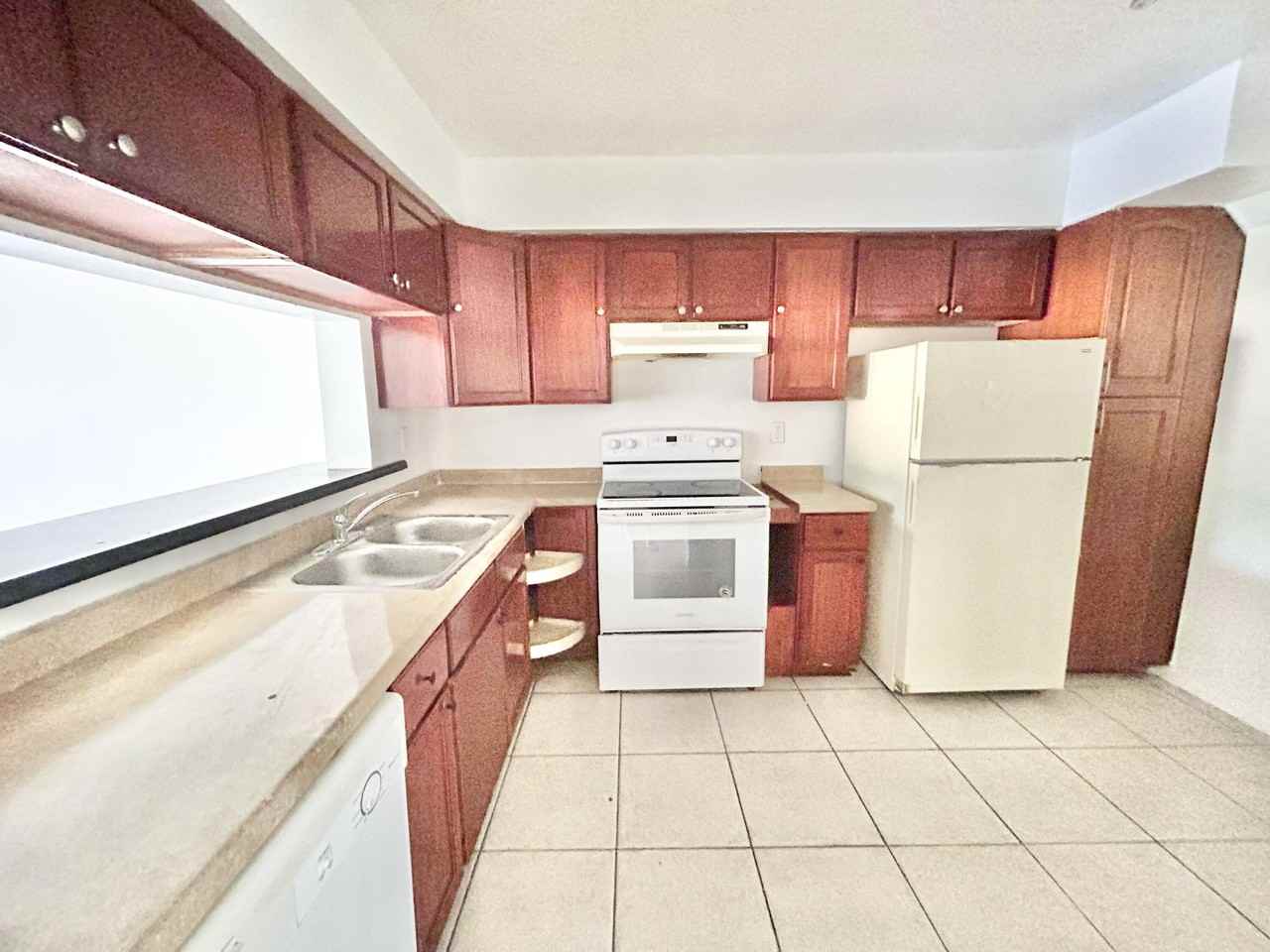 2205 Sw 80th Ter #2205 - Photo 2 of 22