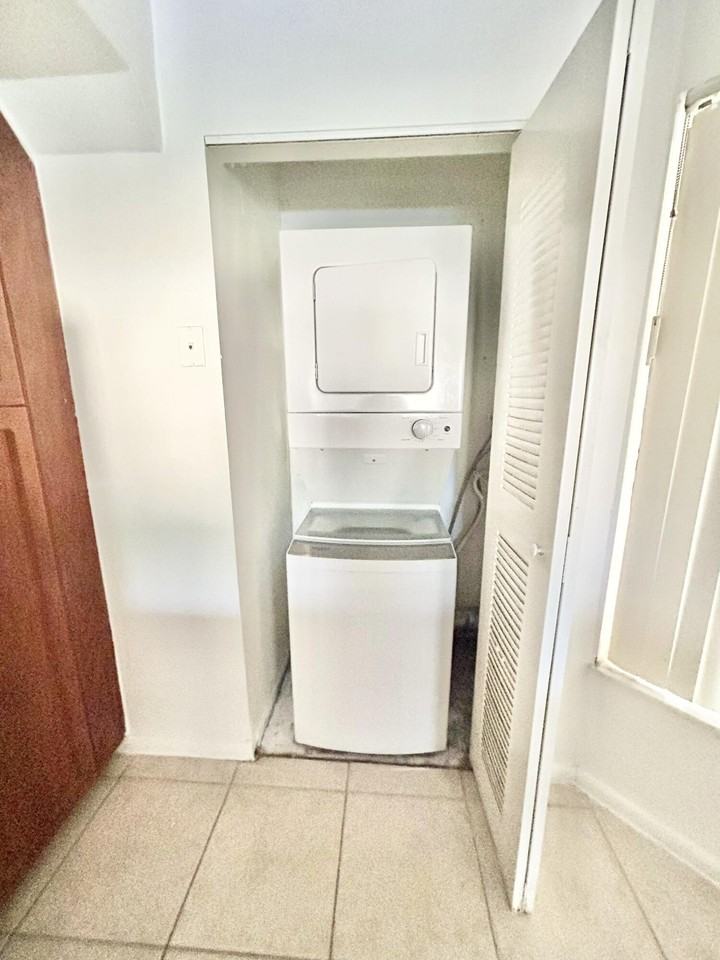 2205 Sw 80th Ter #2205 - Photo 5 of 22