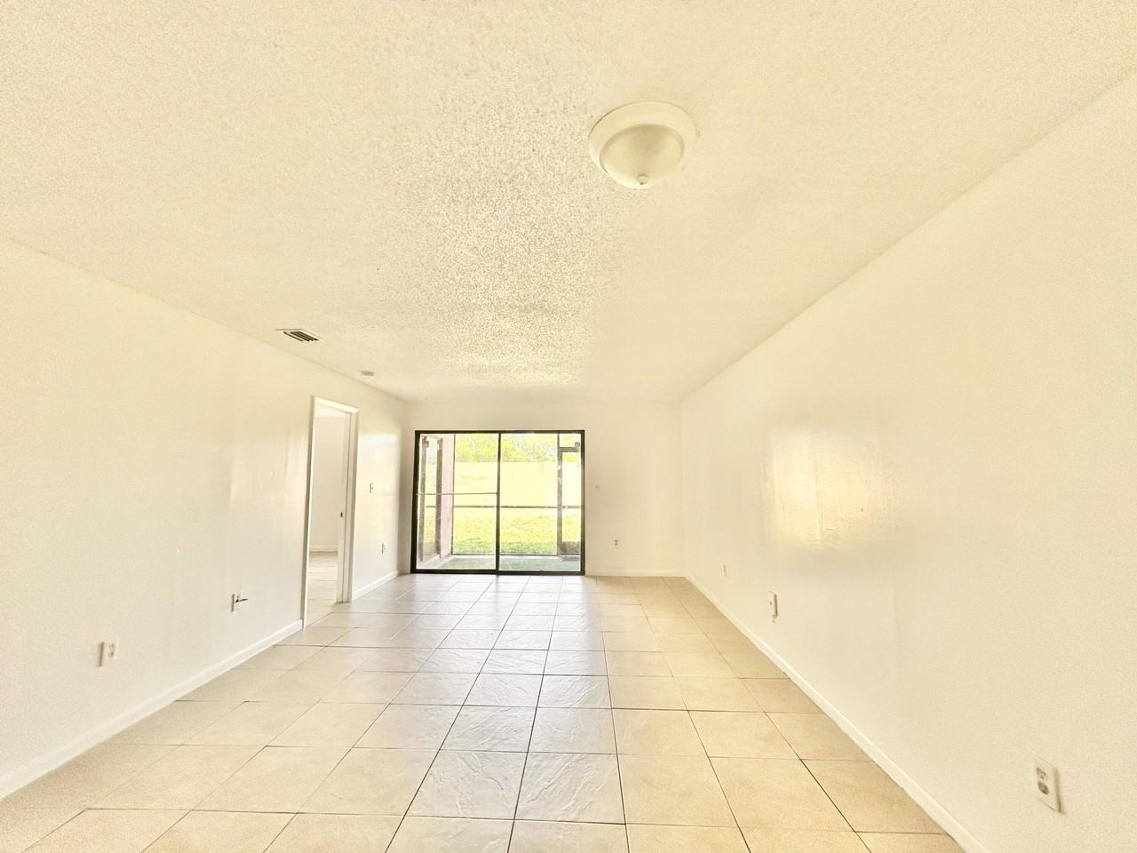 2205 Sw 80th Ter #2205 - Photo 6 of 22