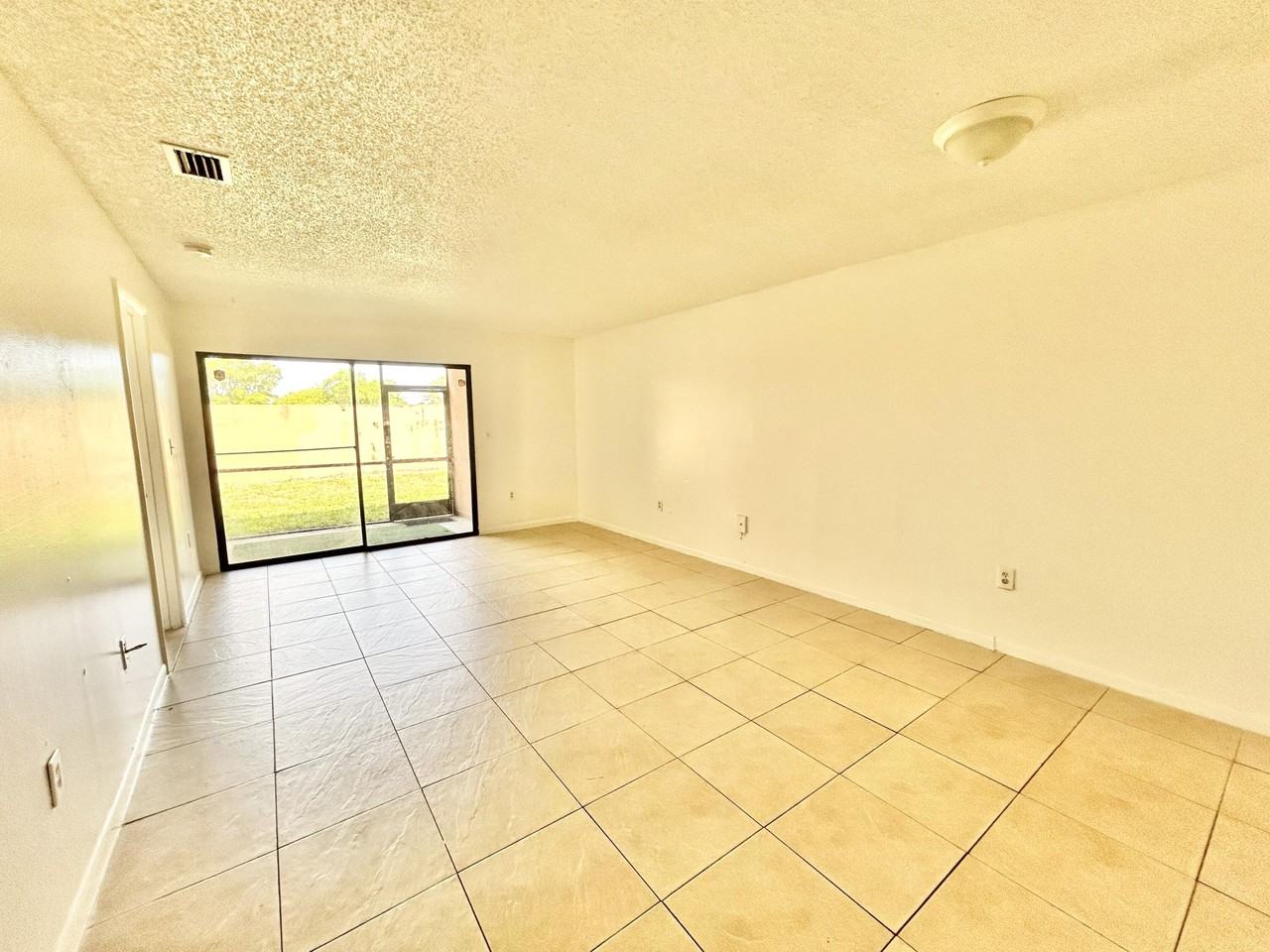 2205 Sw 80th Ter #2205 - Photo 7 of 22
