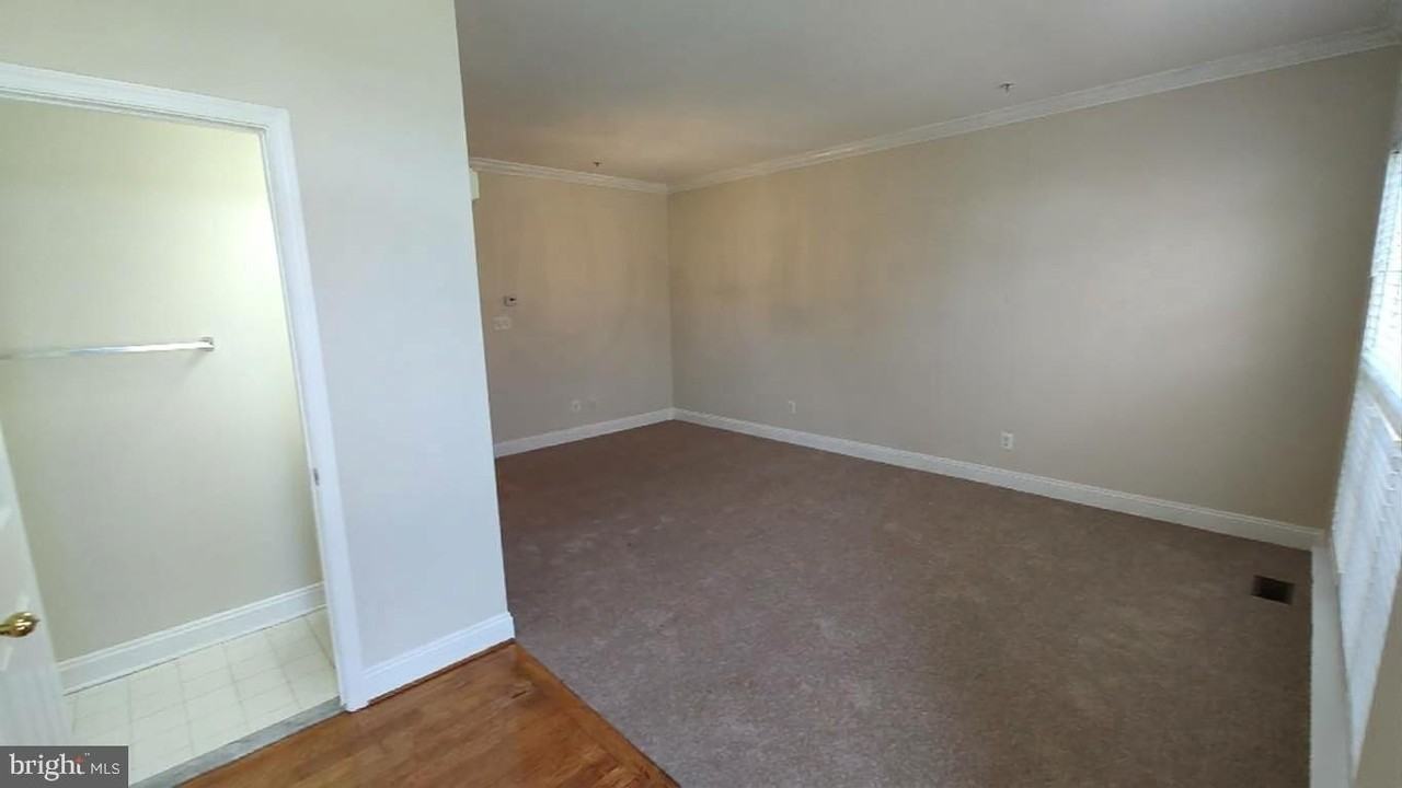641 Berwick Ct - Photo 2 of 27