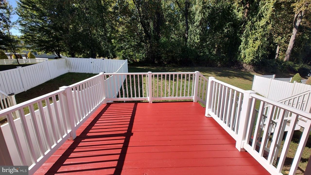 641 Berwick Ct - Photo 7 of 27