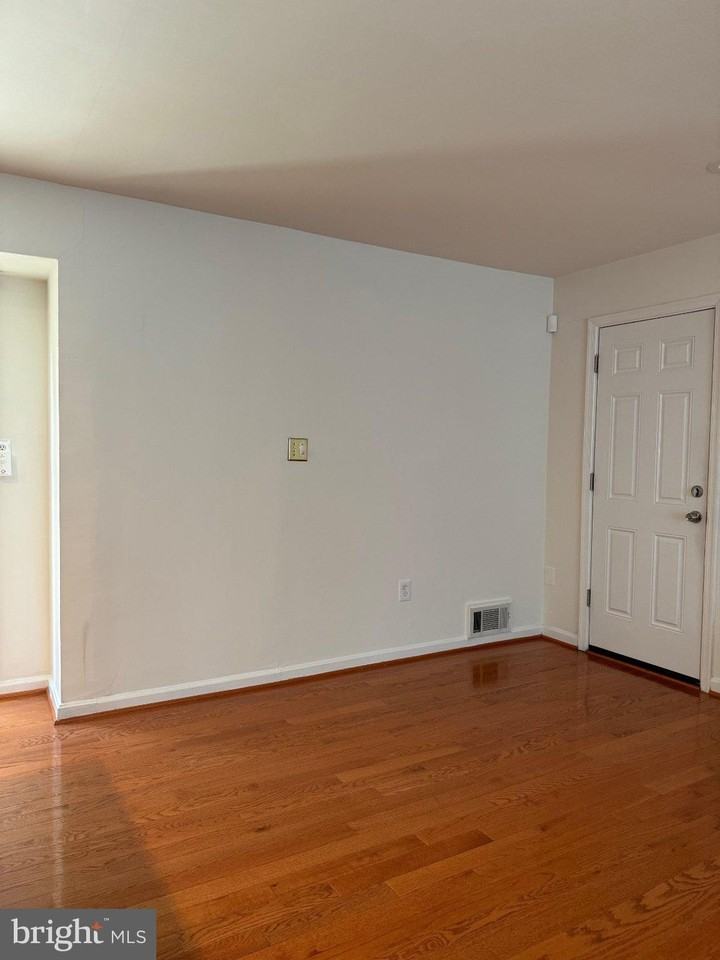 4201 Bel Pre Rd - Photo 3 of 14