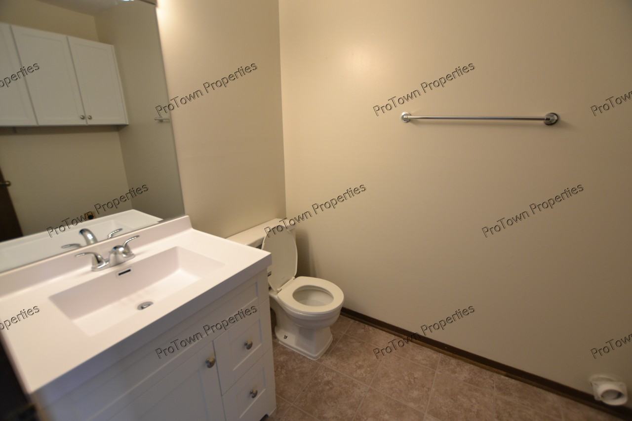 1004 Thornton Street #201 - Photo 4 of 9