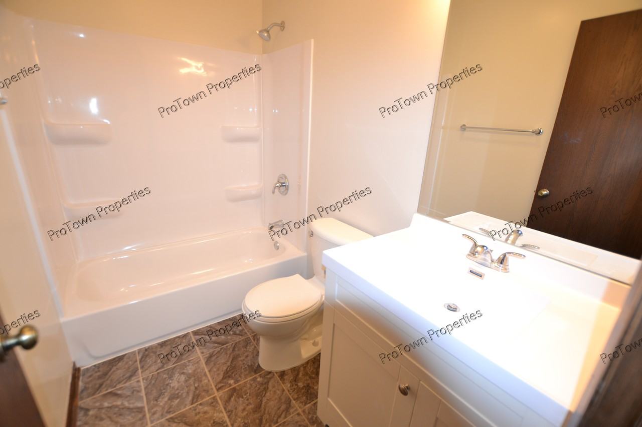 1004 Thornton Street #201 - Photo 7 of 9