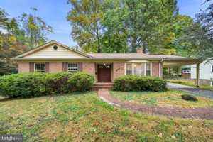 featured image of 8324 Epinard Ct