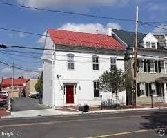 featured image of 47 S Cameron St