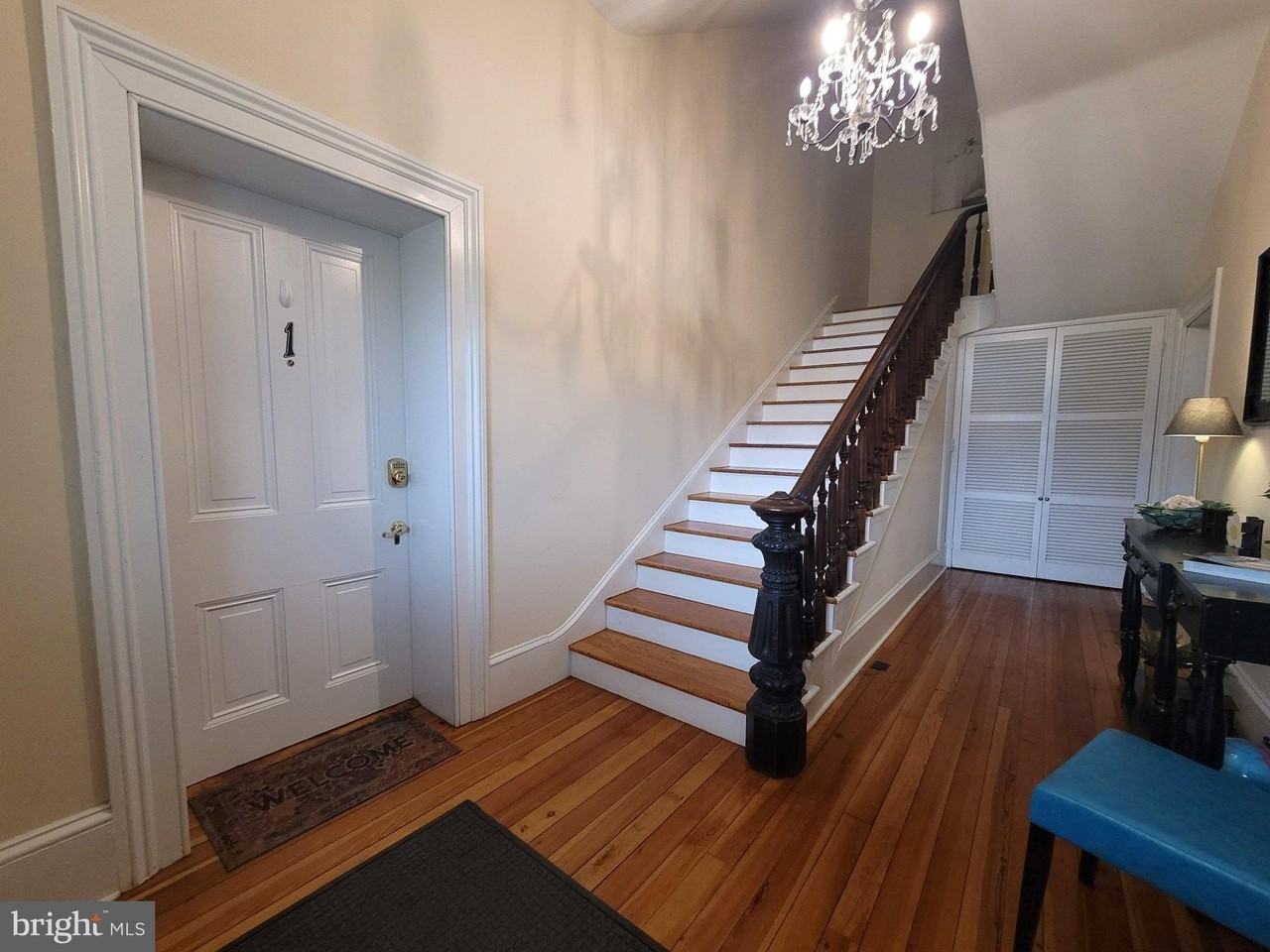 447 N Loudoun St - Photo 5 of 17