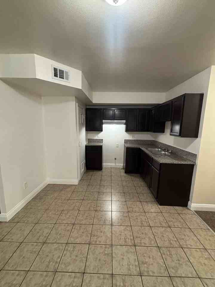 221 West 88th Street - Photo 5 of 15