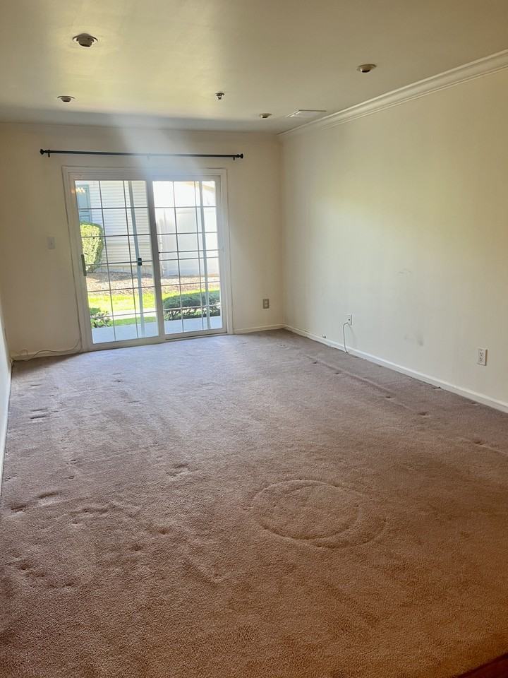 195 Cambridge Ct - Photo 6 of 32