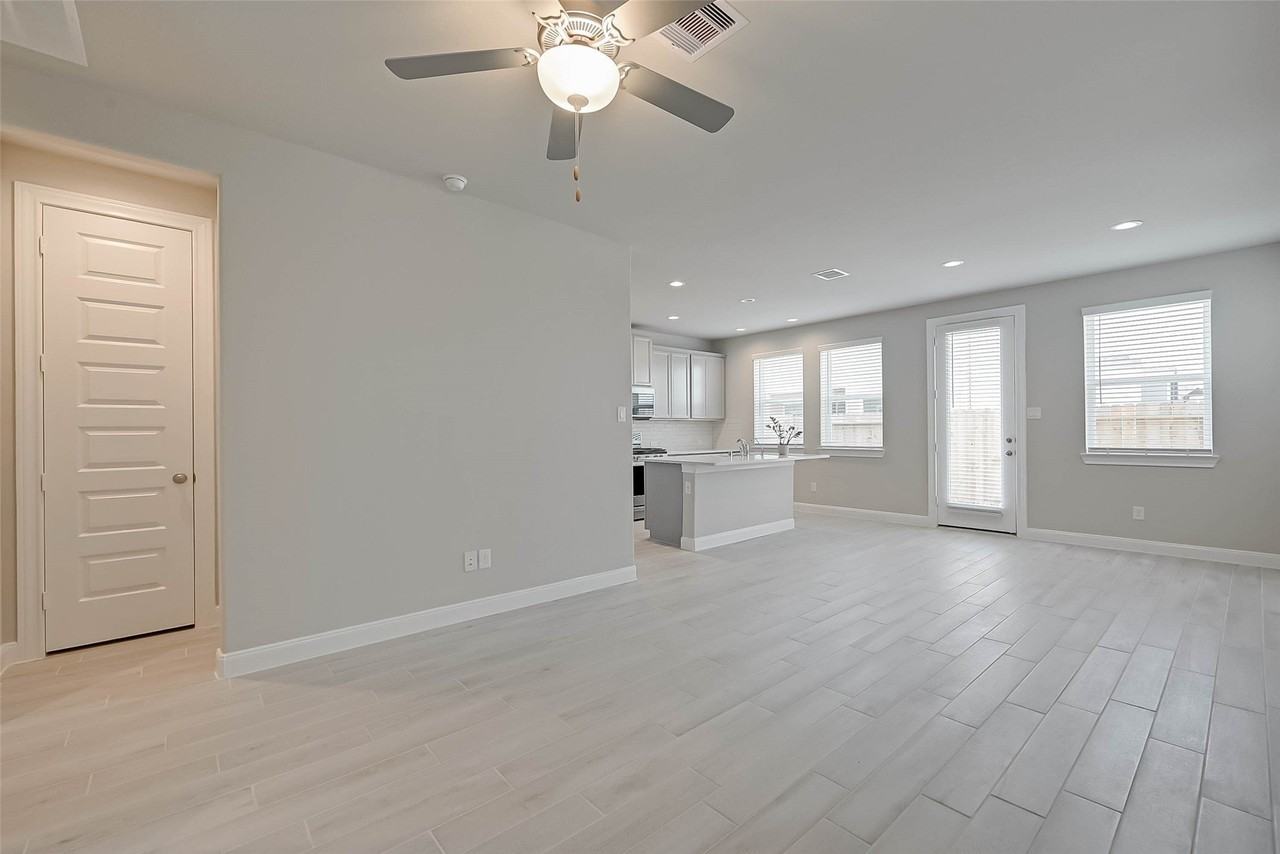 3121 Cloud Forest Ln - Photo 5 of 30