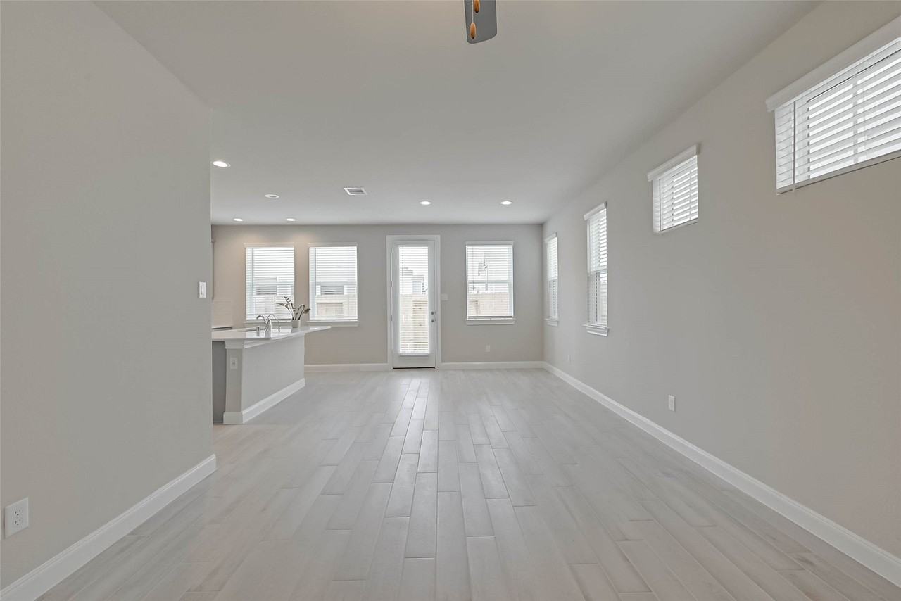 3121 Cloud Forest Ln - Photo 6 of 30
