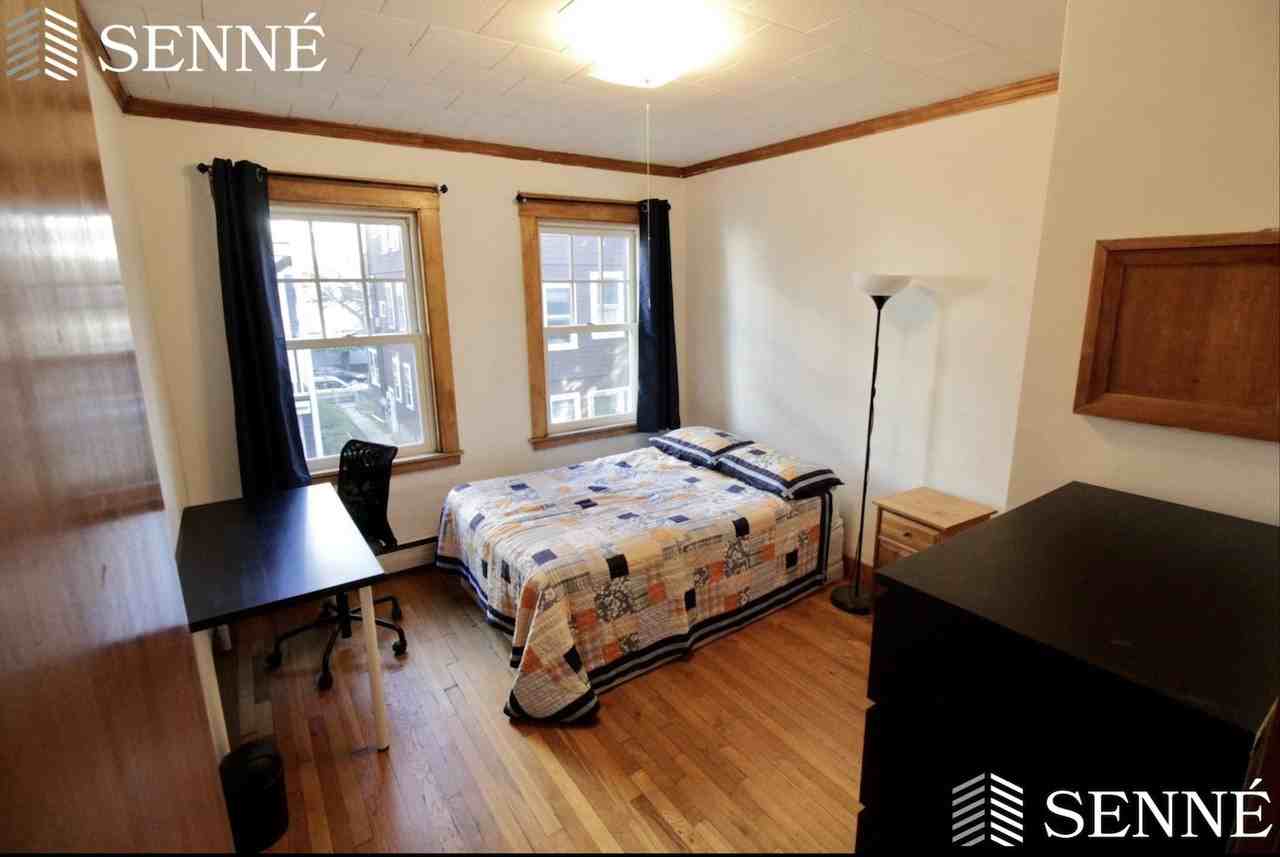 Adams Ter - Photo 6 of 13