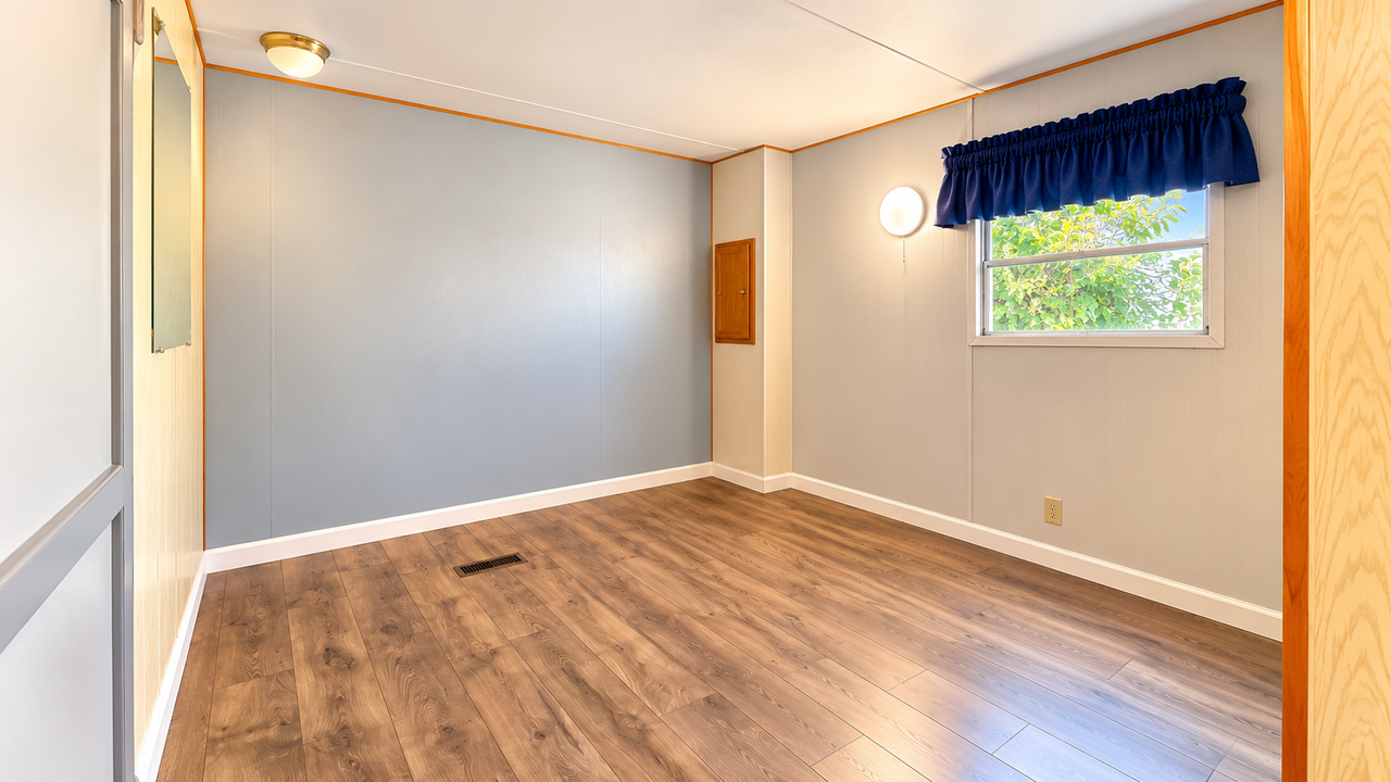 2701 E Allred Ave #68 - Photo 4 of 10