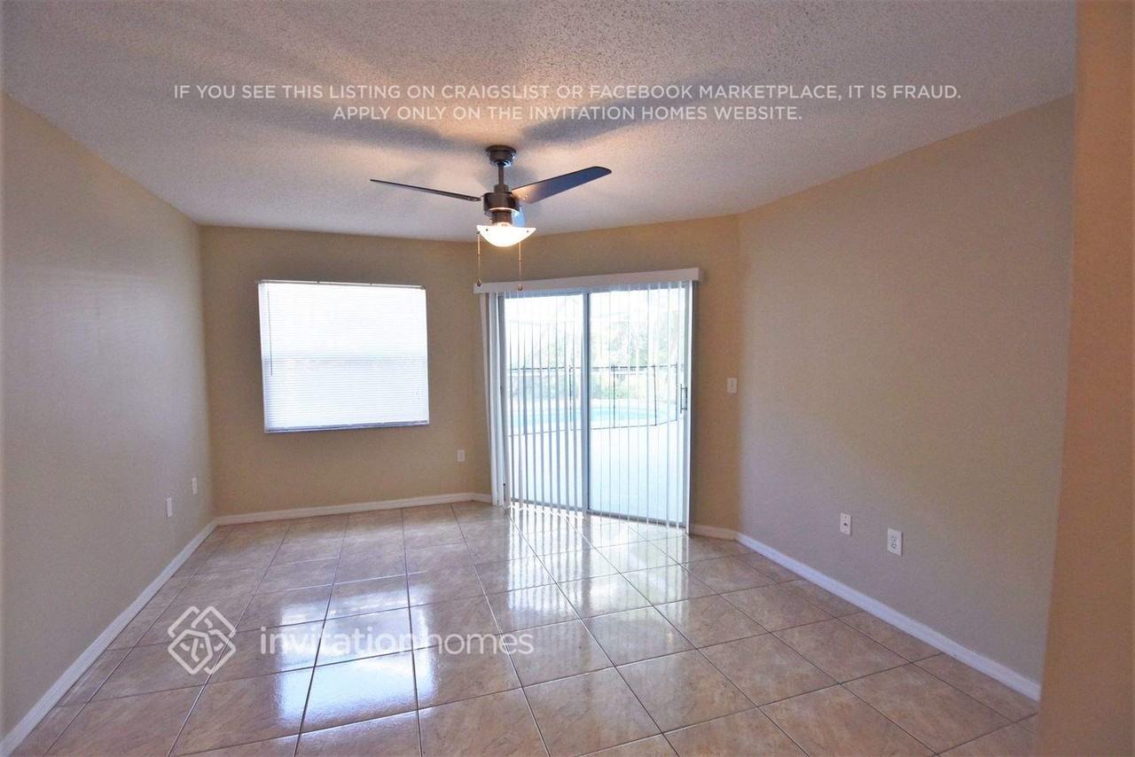426 Thousand Oaks Blvd - Photo 3 of 12