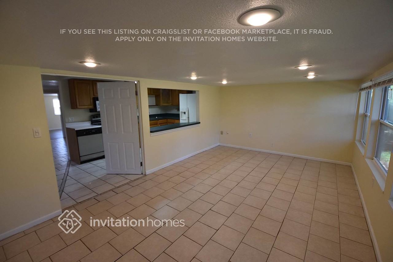 924 Brookwood Dr S - Photo 5 of 21