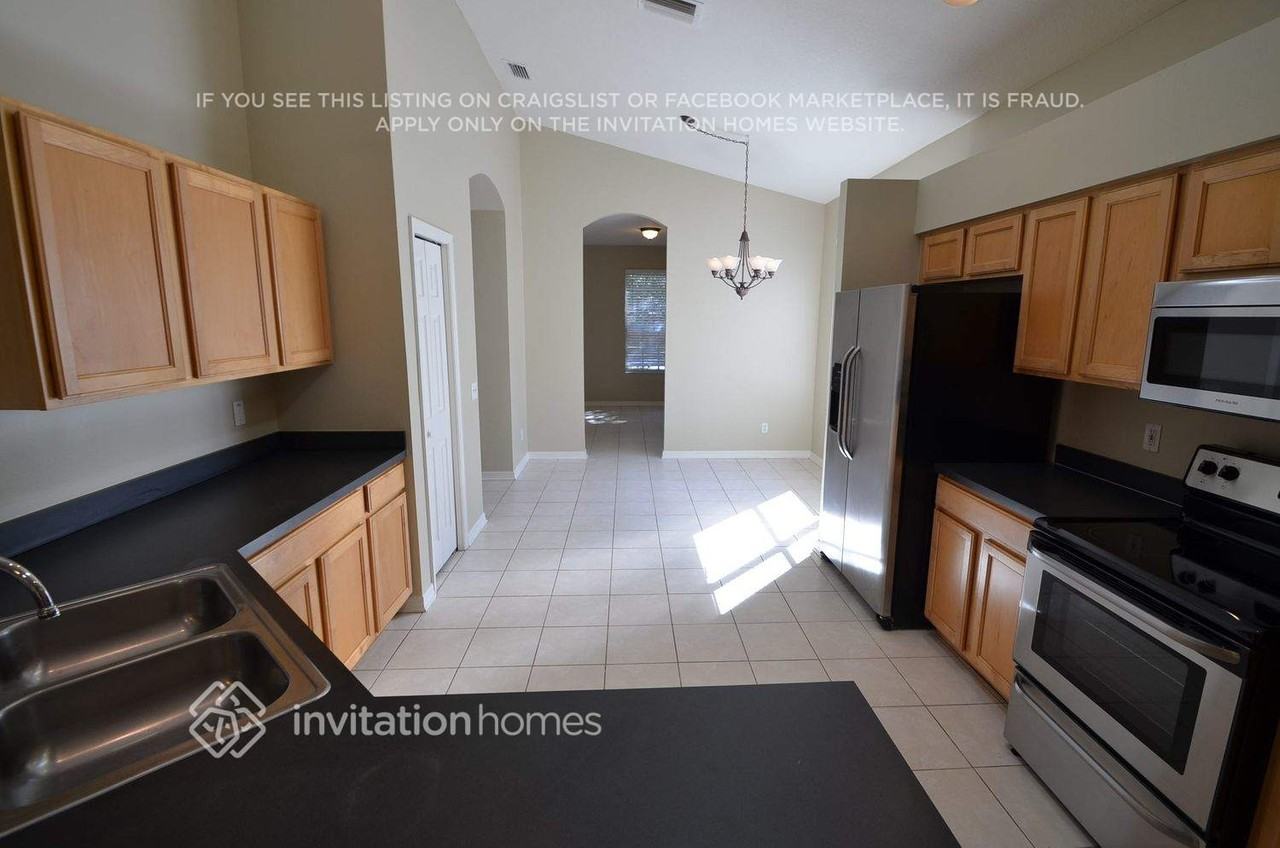9127 Cliff Lake Ln - Photo 4 of 17