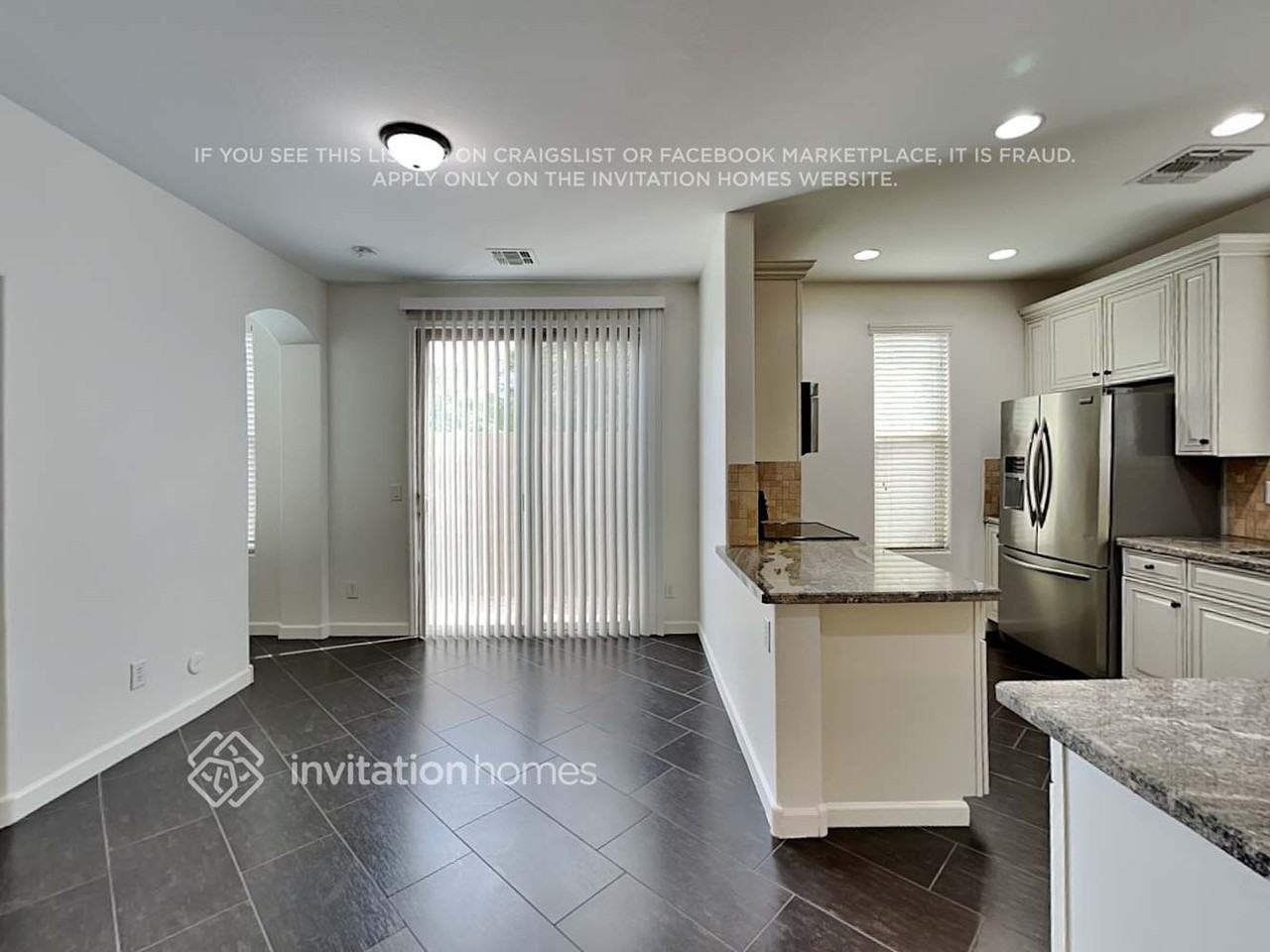 3385 E Liberty Ln - Photo 6 of 33