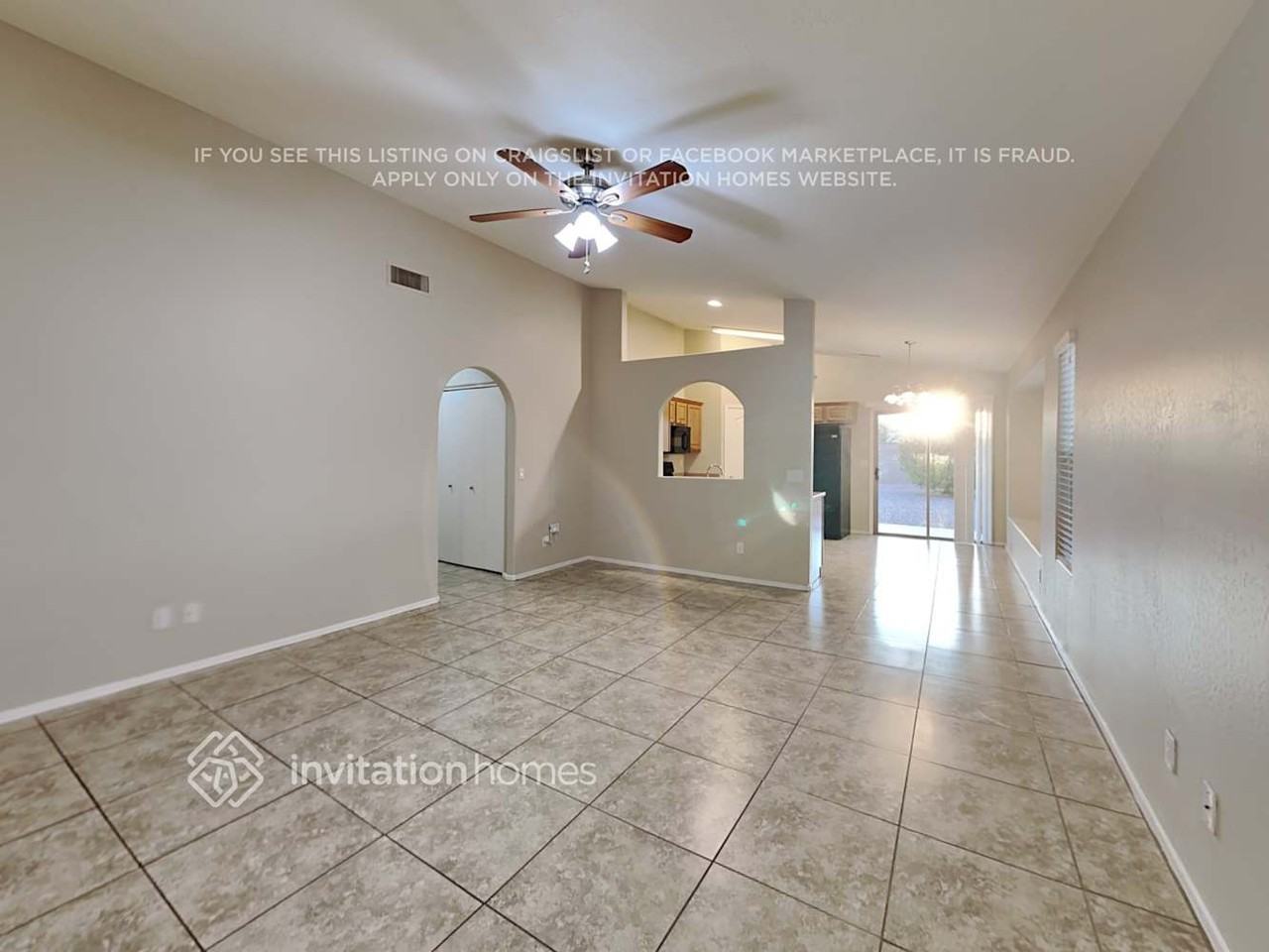 9128 S Parkside Ln W - Photo 3 of 18