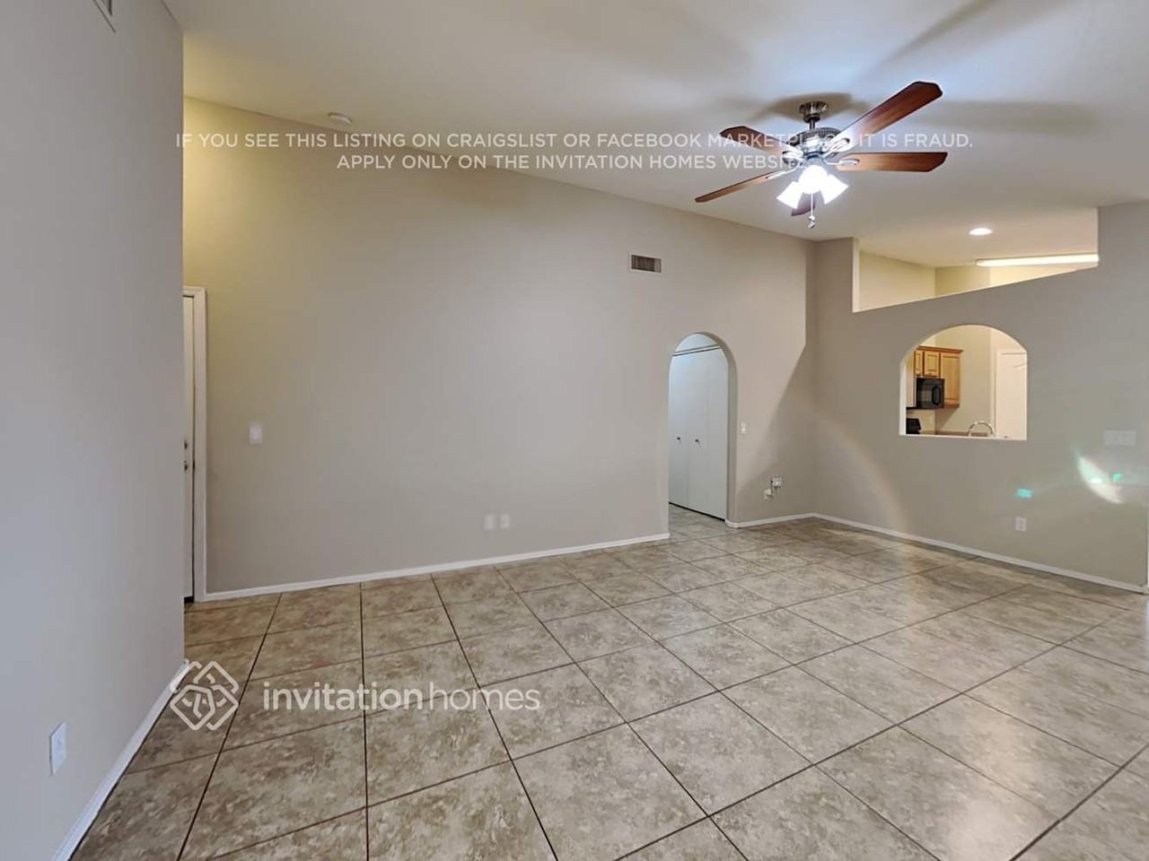 9128 S Parkside Ln W - Photo 4 of 18
