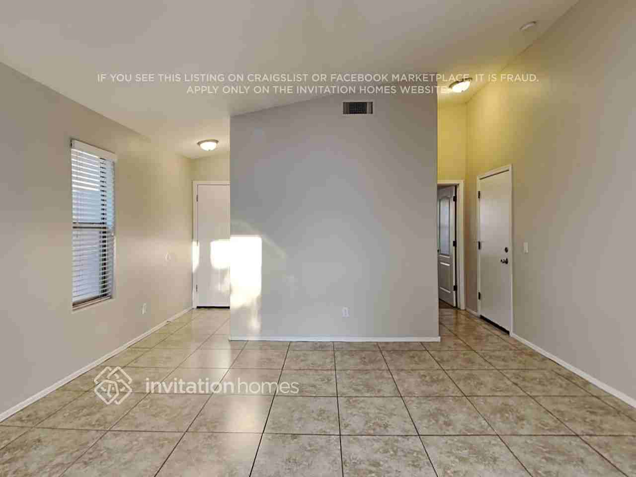 9128 S Parkside Ln W - Photo 5 of 18