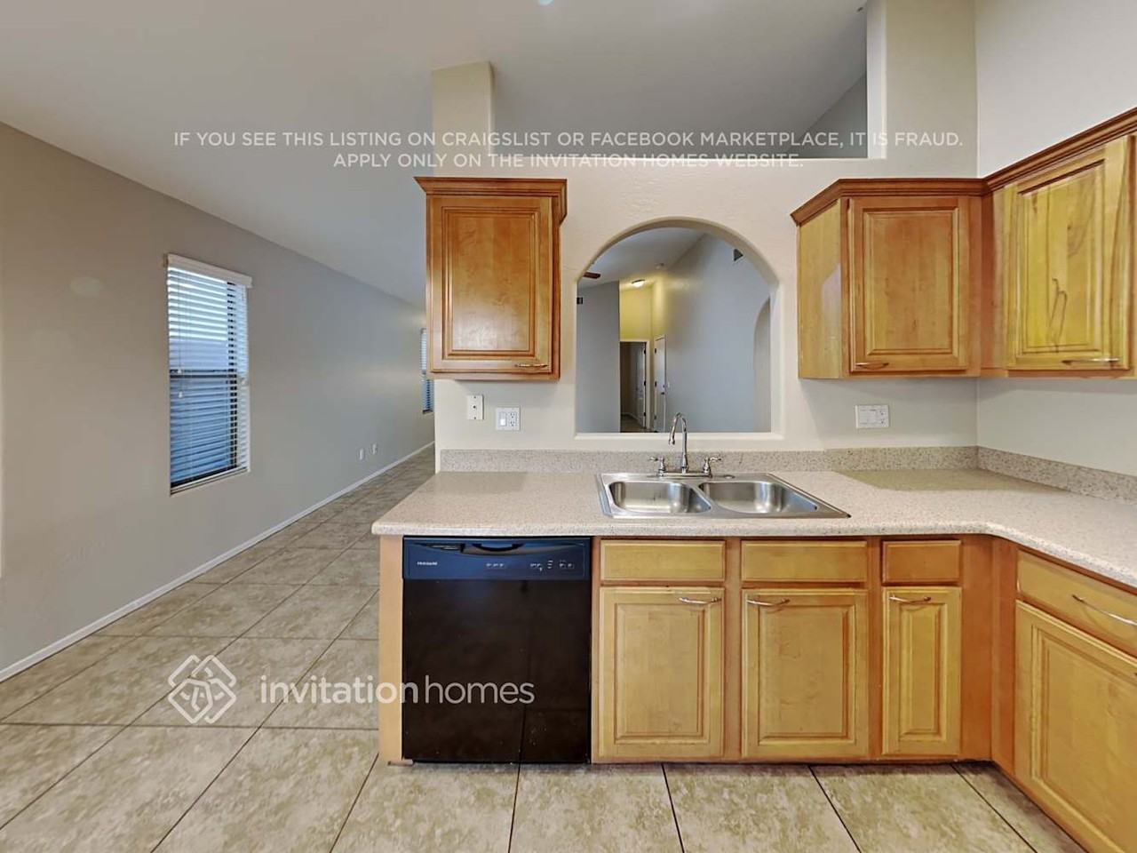 9128 S Parkside Ln W - Photo 6 of 18