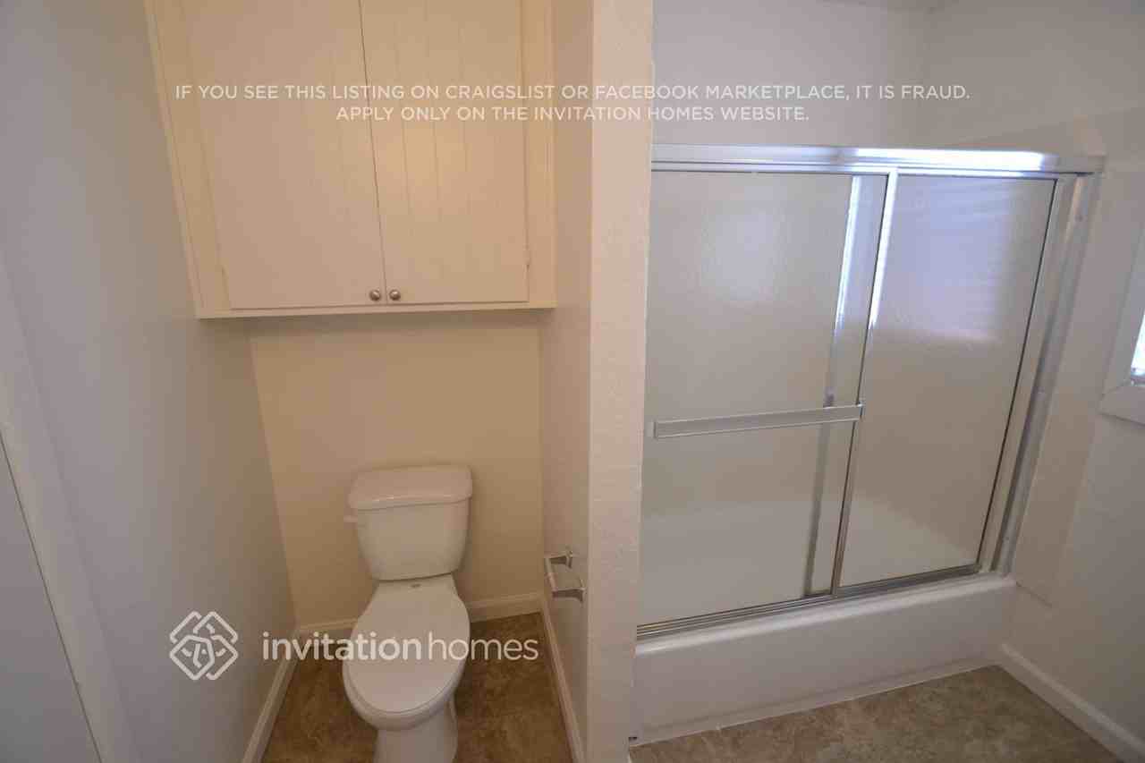 301 Dimaggio Ave - Photo 7 of 10