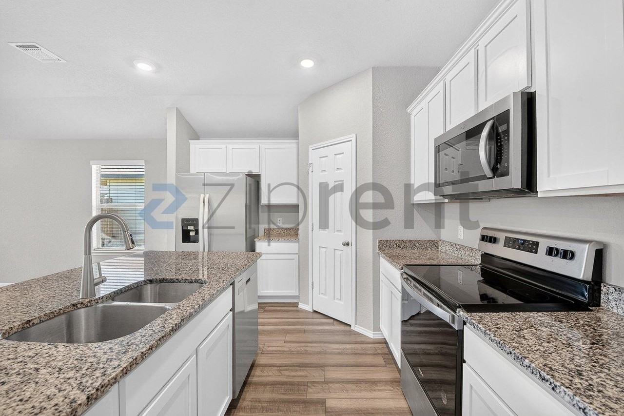 8721 Cantera Ridge Rd - Photo 6 of 33